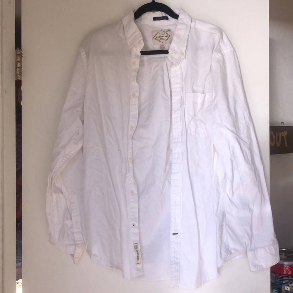 WHITE BUTTON DOWN BLOUSE